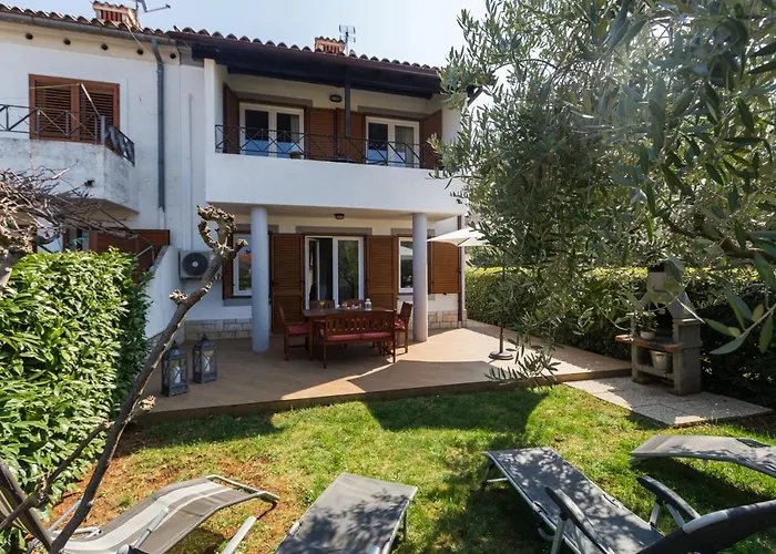 Holiday House Oliva